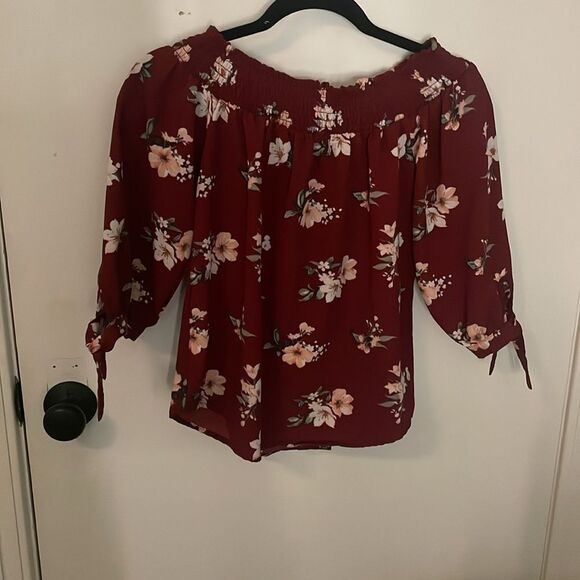 Streetwear Society Floral Off-Shoulder Blouse - Burgundy and Pink - Picture 4 of 4